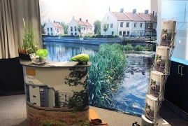 Mässvägg, mässbord och broschyrställ